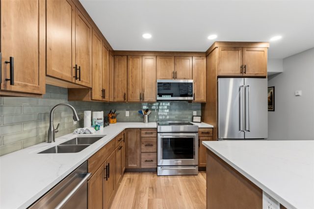 855 S 5th Avenue 376 photo 3