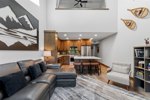 855 S 5th Avenue 376 photo 8