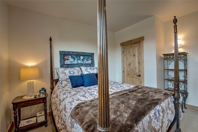 160 Stonefly Drive photo 36