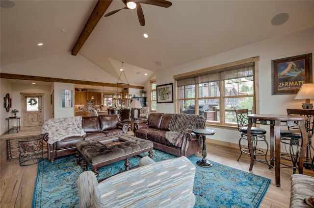 160 Stonefly Drive photo 4