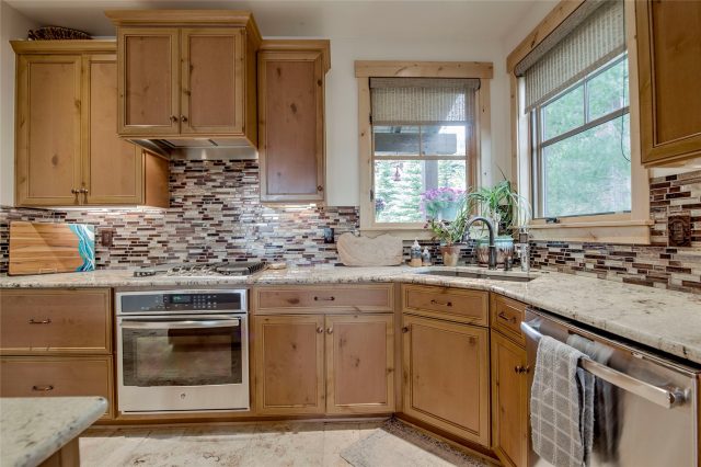 160 Stonefly Drive photo 8