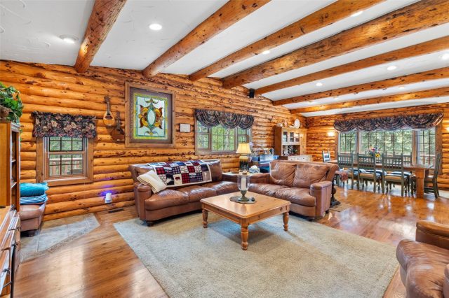 Home in Metes And Bounds - Wldsv, Silverthorne, CO — photo 4 (MLS S1070838)