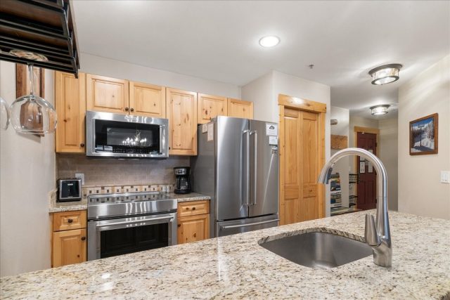 164 Copper Circle 502 photo 10