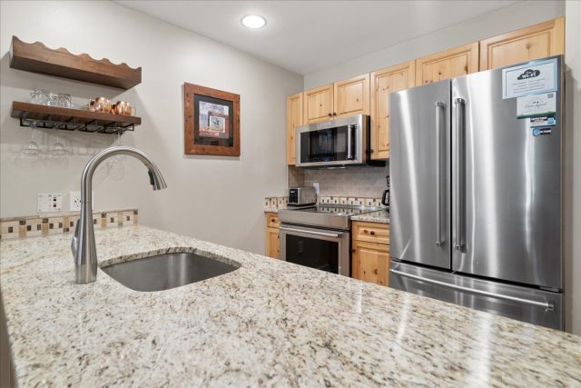 164 Copper Circle 502 photo 9