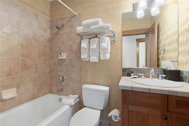 600 S Main Street 4101 photo 12