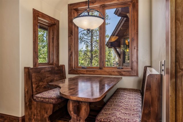 345 Peerless Drive photo 11
