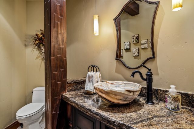 345 Peerless Drive photo 18