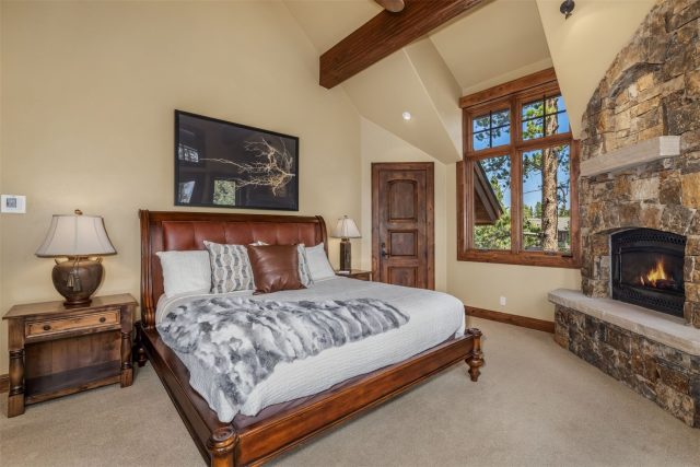 345 Peerless Drive photo 20