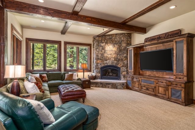 345 Peerless Drive photo 25