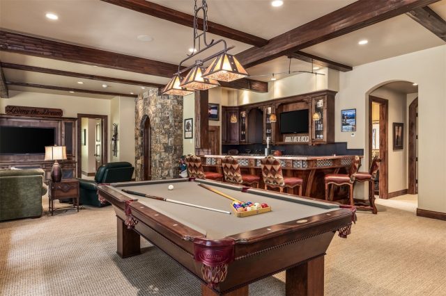 345 Peerless Drive photo 28