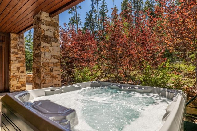 345 Peerless Drive photo 41