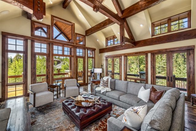 345 Peerless Drive photo 7