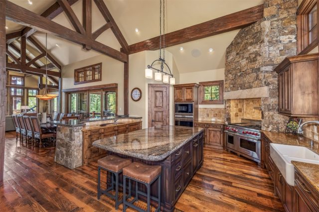 345 Peerless Drive photo 9