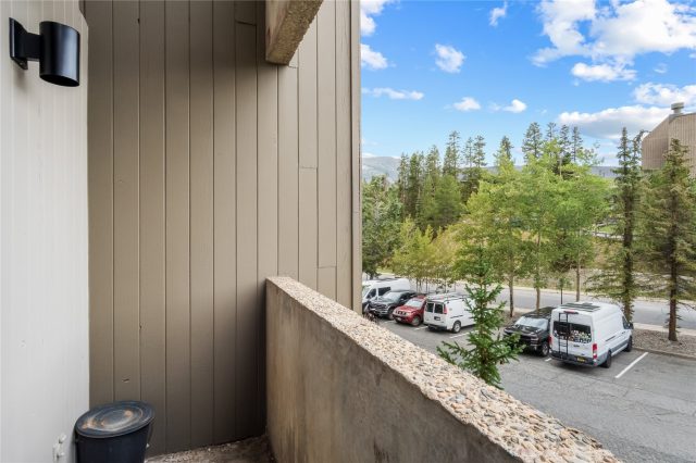 611 Village Road 23220 photo 15
