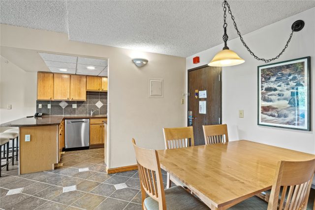 611 Village Road 23240 photo 12