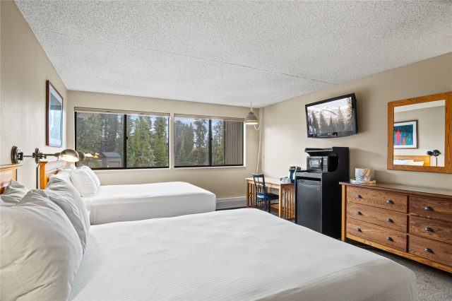 611 Village Road 23240 photo 22