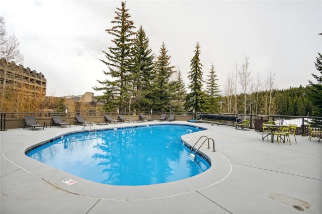 611 Village Road 23240 photo 40