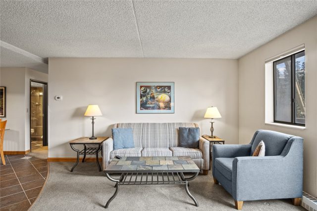 611 Village Road 23240 photo 4