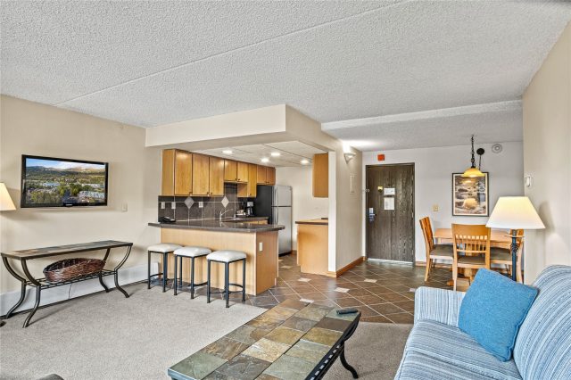 611 Village Road 23240 photo 6