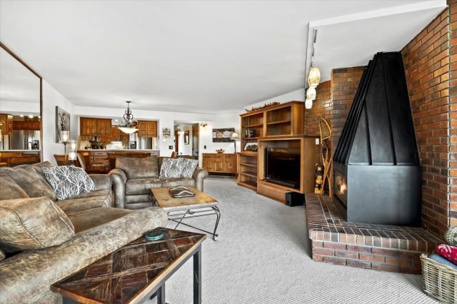 413 W La Bonte Street 101 photo 14