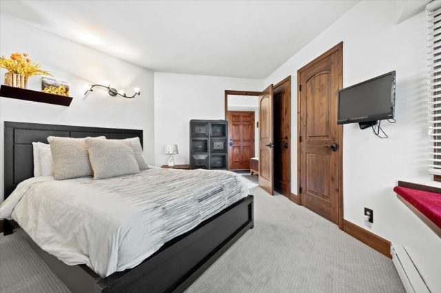 413 W La Bonte Street 101 photo 23