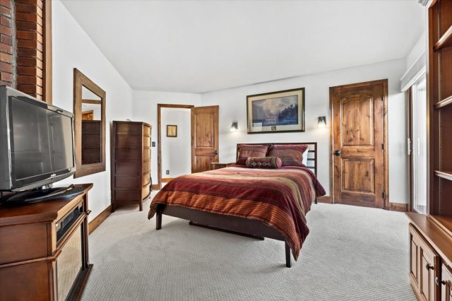 413 W La Bonte Street 101 photo 33