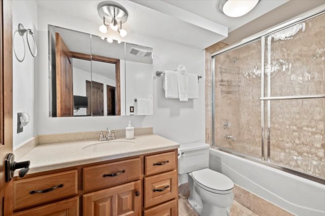 413 W La Bonte Street 101 photo 35