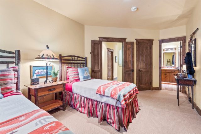 510 Elk Circle photo 40