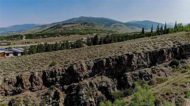 889 E Anemone Trail photo 18