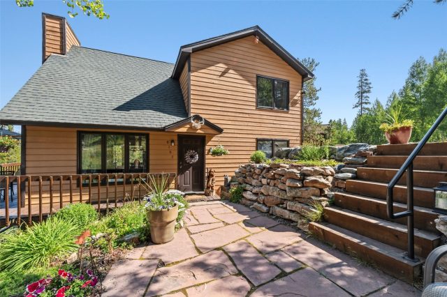 165 Shadows Drive photo 5