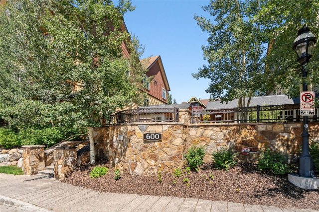 610 Columbine Road 6409 photo 35