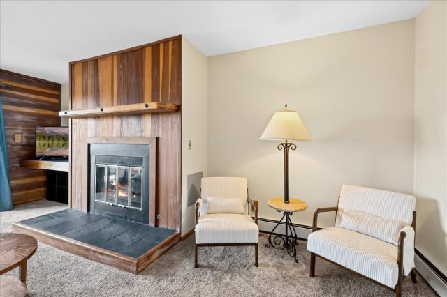 91300 Ryan Gulch Road 91301 photo 2