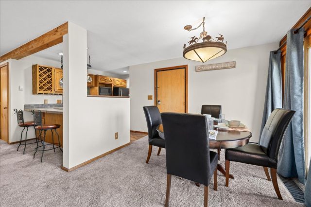 91300 Ryan Gulch Road 91301 photo 3
