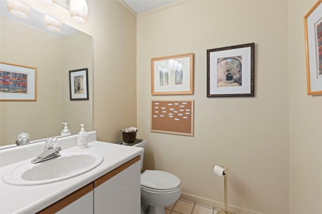 207 Emily Lane photo 32
