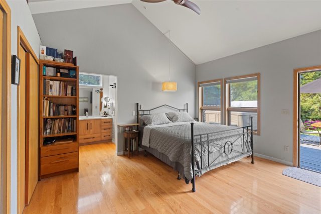 207 Emily Lane photo 34