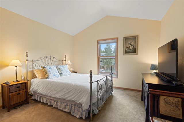207 Emily Lane photo 40