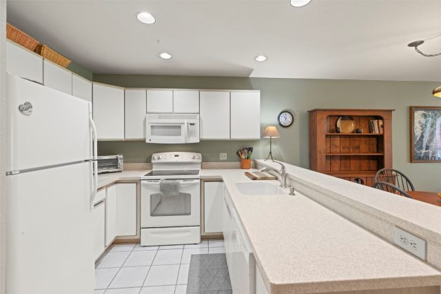 60 Oro Grande Drive 203 photo 11