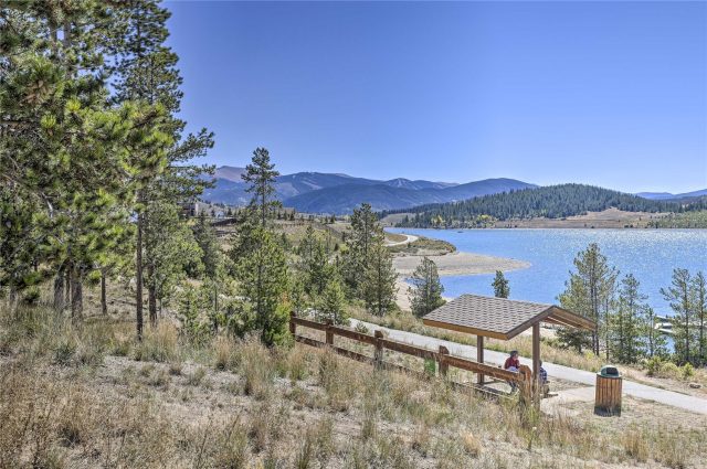 311 W La Bonte Street 206 photo 23