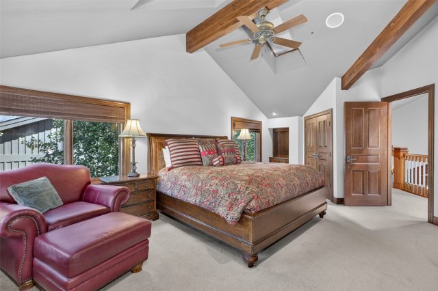 75 Masters Drive photo 17