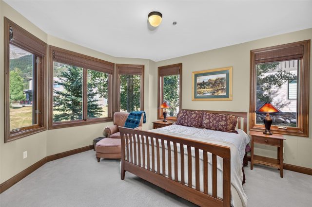 75 Masters Drive photo 23