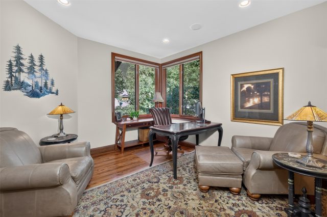 75 Masters Drive photo 24