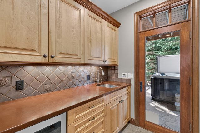 75 Masters Drive photo 26