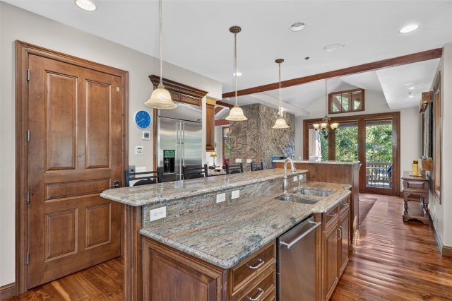 75 Masters Drive photo 9