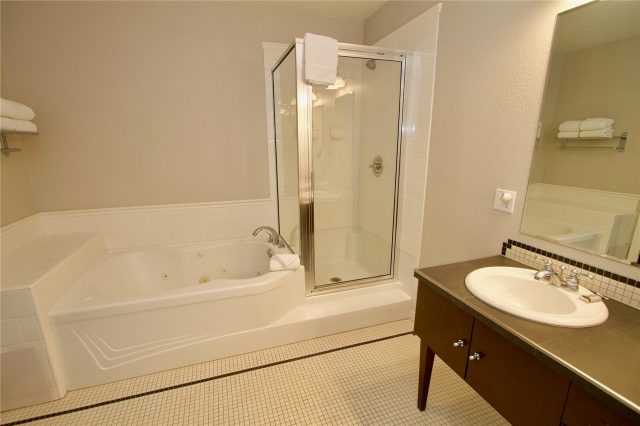 172 Beeler Place 301 C photo 17
