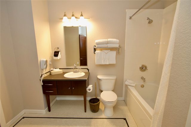 172 Beeler Place 301 C photo 21