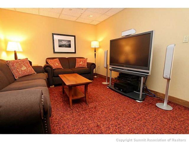 172 Beeler Place 301 C photo 30