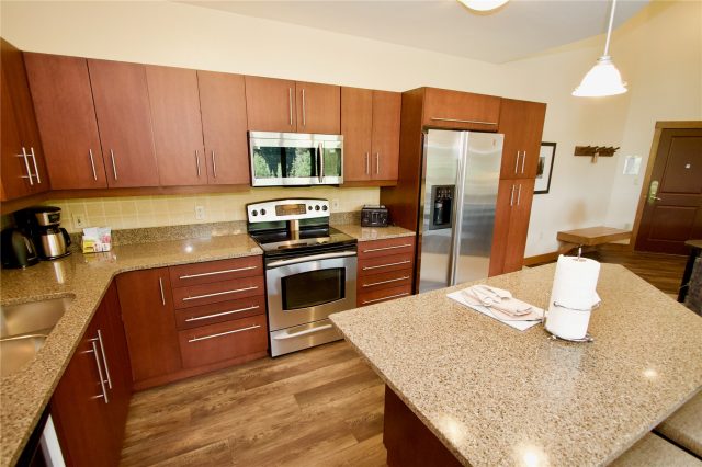172 Beeler Place 301 C photo 6