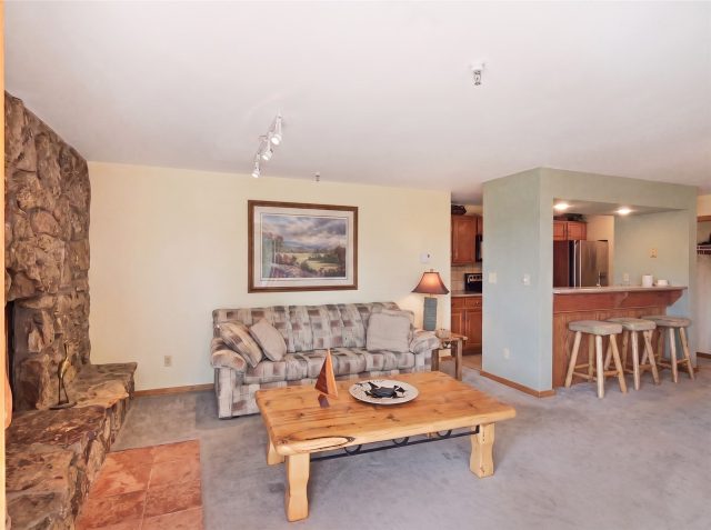 180 E La Bonte Street 415 photo 13