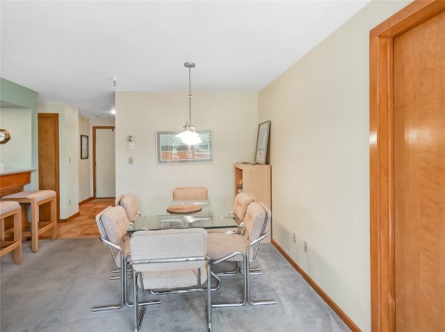 180 E La Bonte Street 415 photo 18