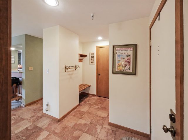 180 E La Bonte Street 415 photo 7